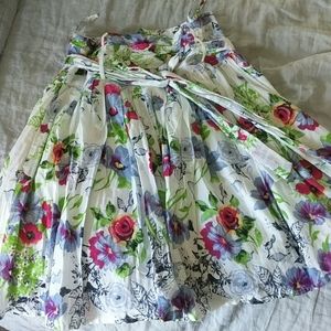 Knee length floral skirt NWT